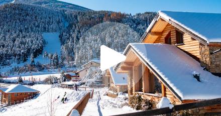 Pyrénées-Orientales - Changer d'air aux Orrys de Saint Pierre et profiter du confort de chalets de charme.