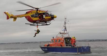 BASSIN DE THAU - Exercice spectaculaire : Sauveteurs et Dragon 34 en pleine action sur l'étang de Thau !